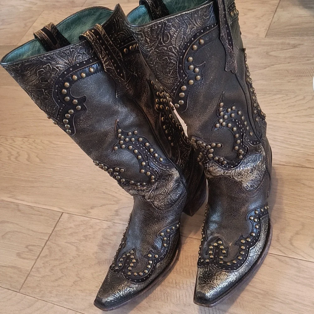 Corral Vintage Boots - Picture 12 of 14